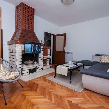 טרביניה Apartmani Santa Barbara מראה חיצוני תמונה