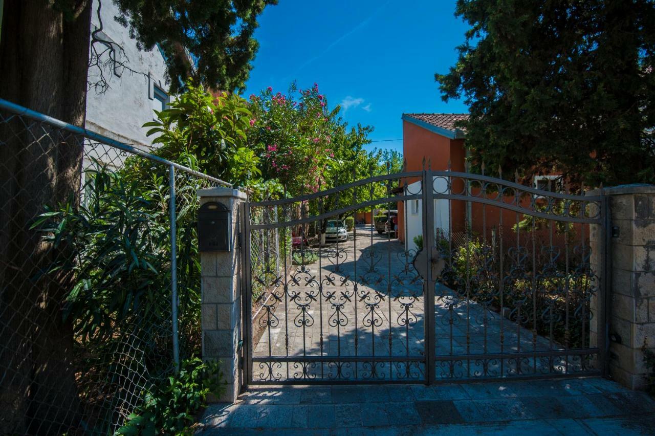 טרביניה Apartmani Santa Barbara מראה חיצוני תמונה