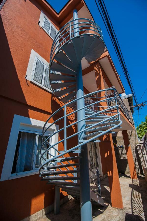 טרביניה Apartmani Santa Barbara מראה חיצוני תמונה